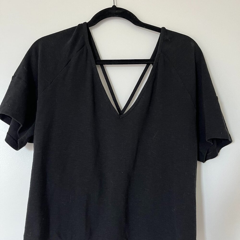 Tie Open Cross Back V-Neck Tee Banana Republic Factory